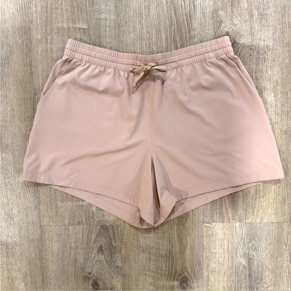PATAGONIA High Rise Fleetwith Shorts in Color Stingray Mauve Size Large - Picture 3 of 11